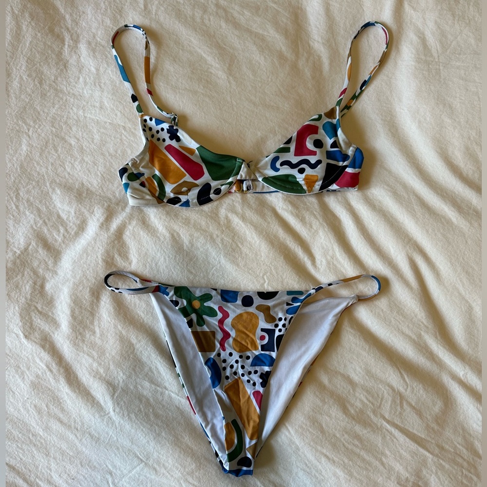 SET Camilla and Chloe Bikini in Abstract Shapes